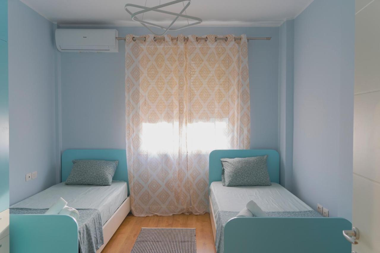 Cane Apartment New Bazaar Tirana Esterno foto