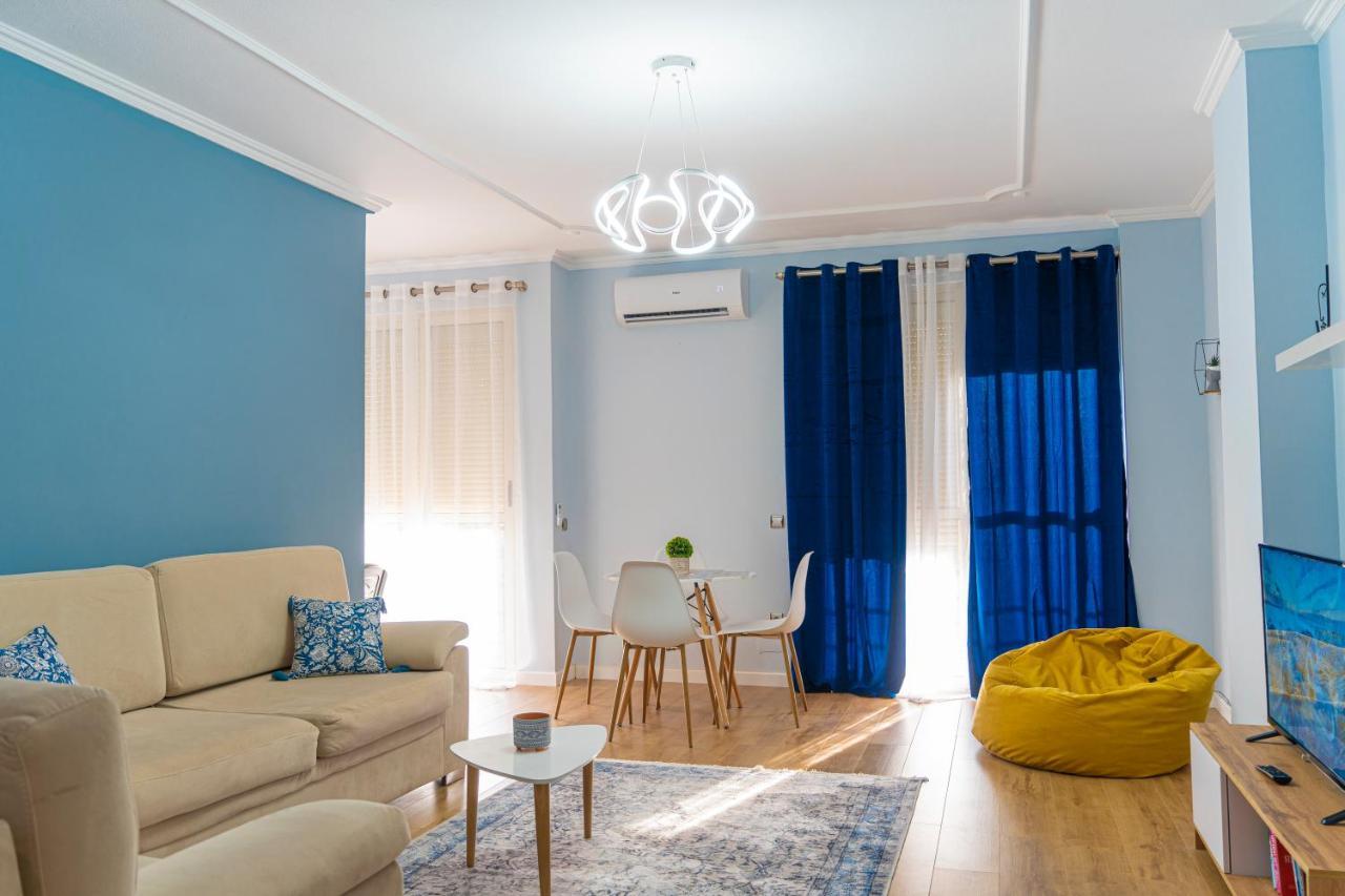 Cane Apartment New Bazaar Tirana Esterno foto