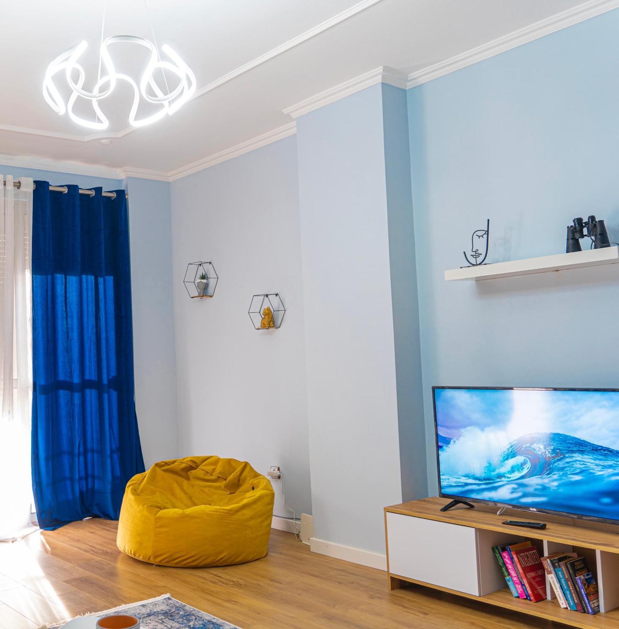 Cane Apartment New Bazaar Tirana Esterno foto